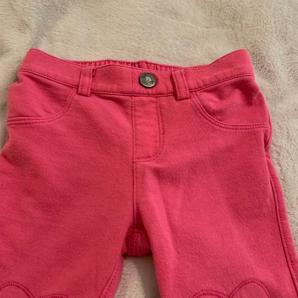 Two Pairs of Pants Oshkosh B'Gosh 9 Month - Old Navy 6- 12 Month - Picture 4 of 15